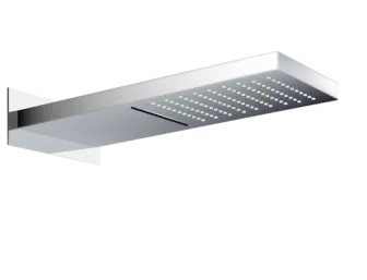 Eine stilvolle, rechteckige Regendusche aus glänzendem Chrom ist an der Wand montiert.